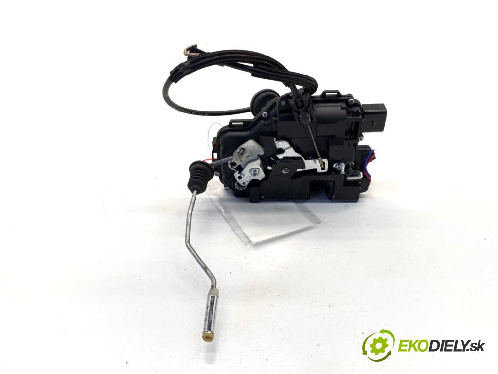 SKODA SUPERB I sedan 2003 96 kW 1.9 TDI 1896 zámok Dvere ľavy predný