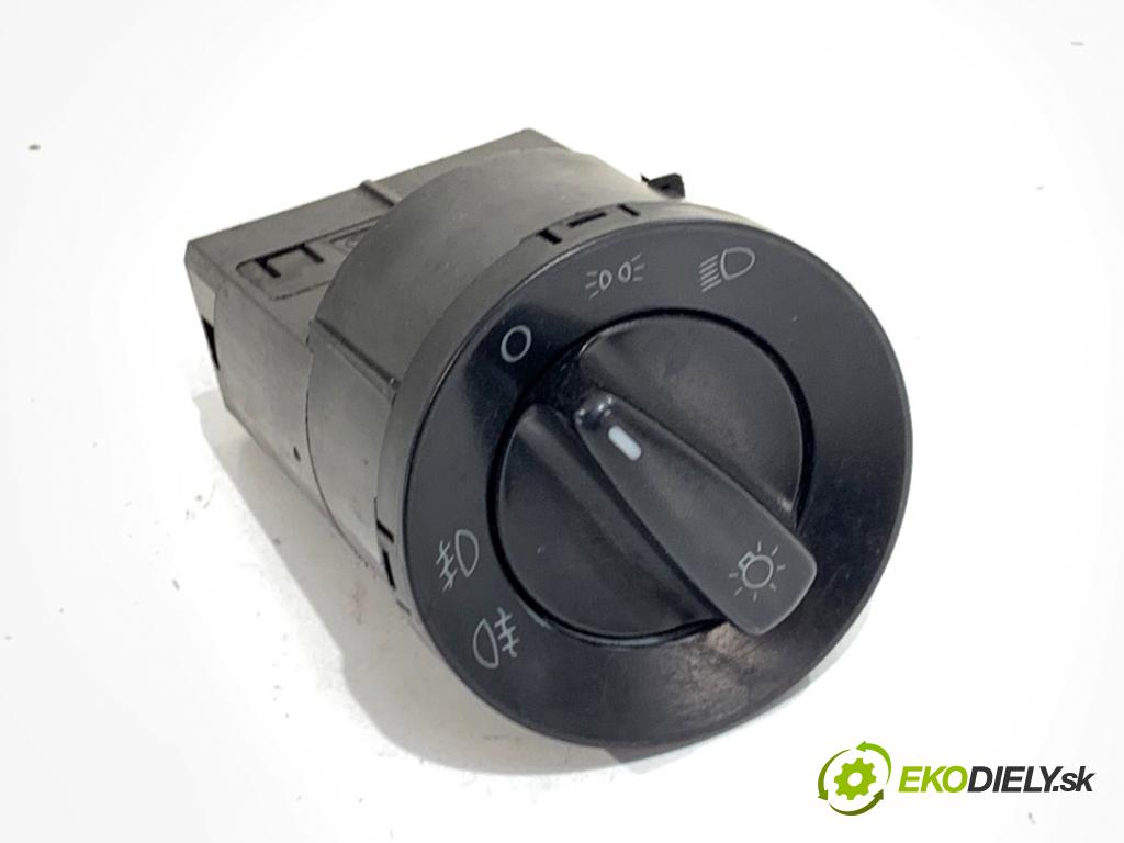 SKODA SUPERB I sedan 2003 96 kW 1.9 TDI 1896 Spínač svetiel 3B0941531C