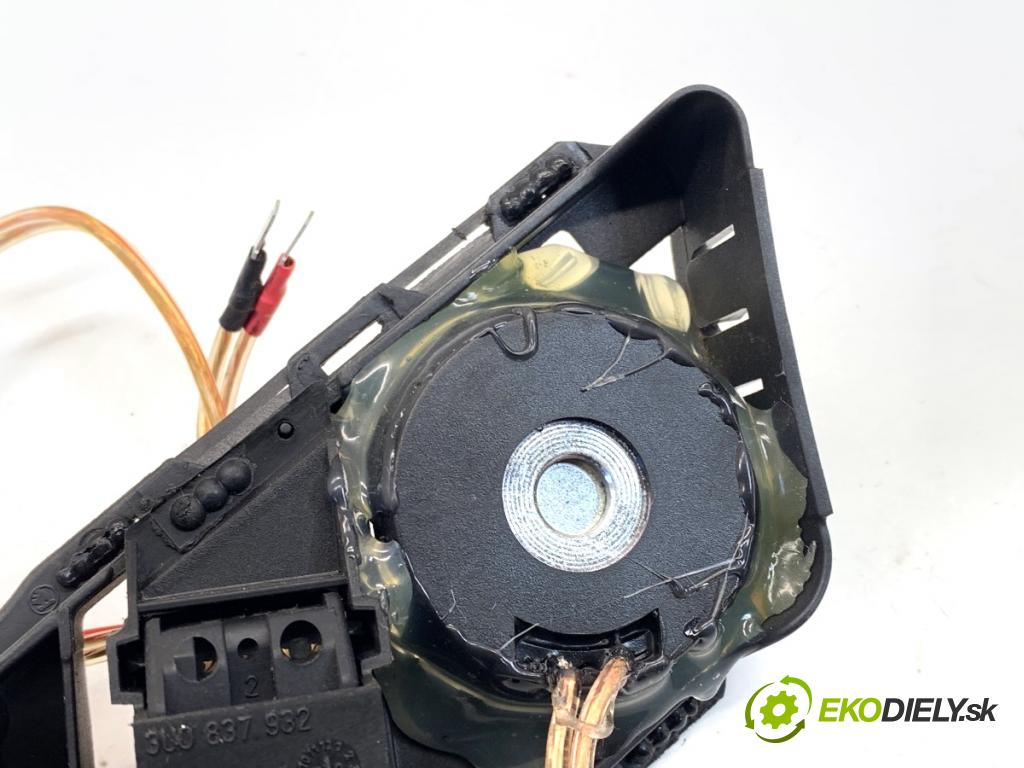 SKODA SUPERB I sedan 2003 96 kW 1.9 TDI 1896 Kľučka vnútorná pravy zad 3U5839248