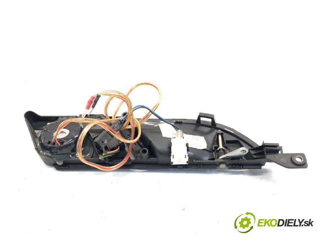 SKODA SUPERB I sedan 2003 96 kW 1.9 TDI 1896 Kľučka vnútorná ľavy zad 3U5839247