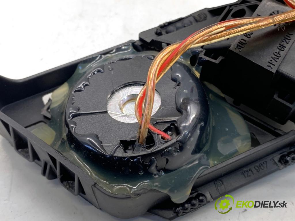 SKODA SUPERB I sedan 2003 96 kW 1.9 TDI 1896 Kľučka vnútorná ľavy zad 3U5839247