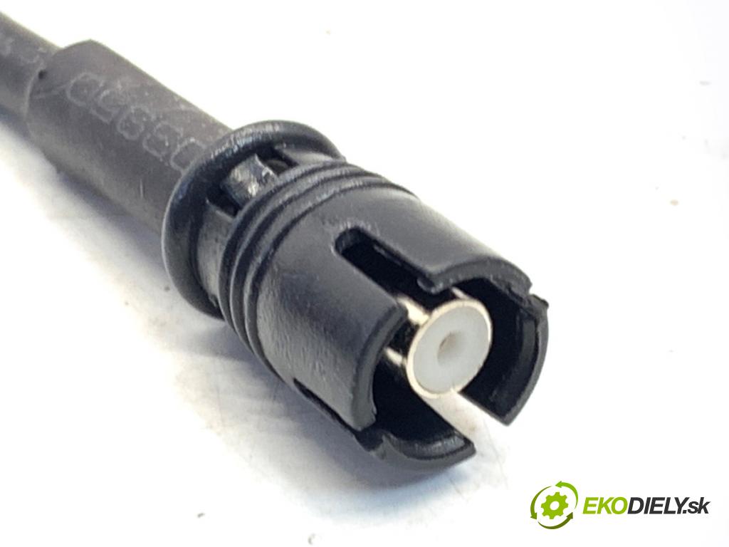 SKODA SUPERB I sedan 2003 96 kW 1.9 TDI 1896 ANTENA