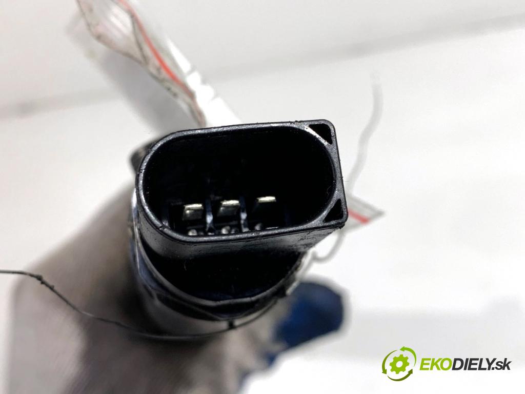 BMW F25 SUV 2013 190 kW xDrive 30 d 2993 Lišta vstrekovacia 7805423 (Vstrekovacia lišta)