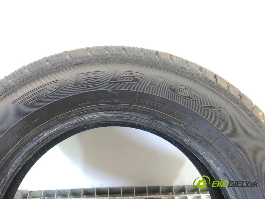 --- ---      PNEUMATIKY: zima 2X 195/65 15" DĘBICA