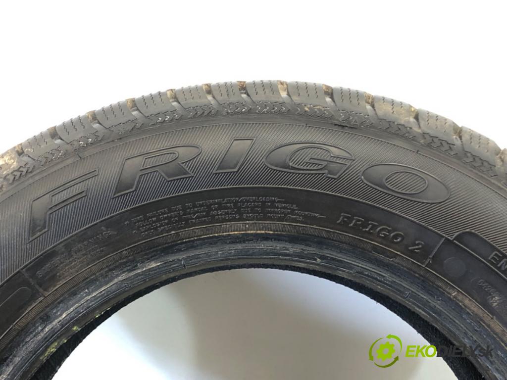 --- ---      PNEUMATIKY: zima 2X 195/65 15" DĘBICA