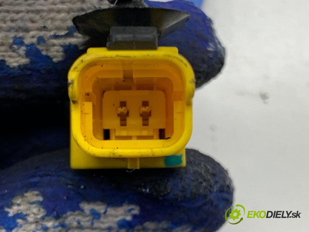 RENAULT KOLEOS I SUV 2012 110 kW 2.0 dCi (HY0K) 1995 Snímač teploty spalín 8200941746 (Snímač)