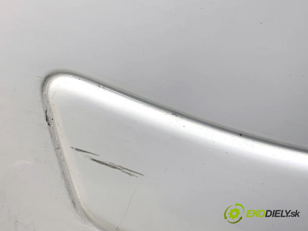 CITROEN C4 I liftback 2007 66 kW 1.6 HDi 1560 Nárazník zad  (Kľučka dverí ostatné)