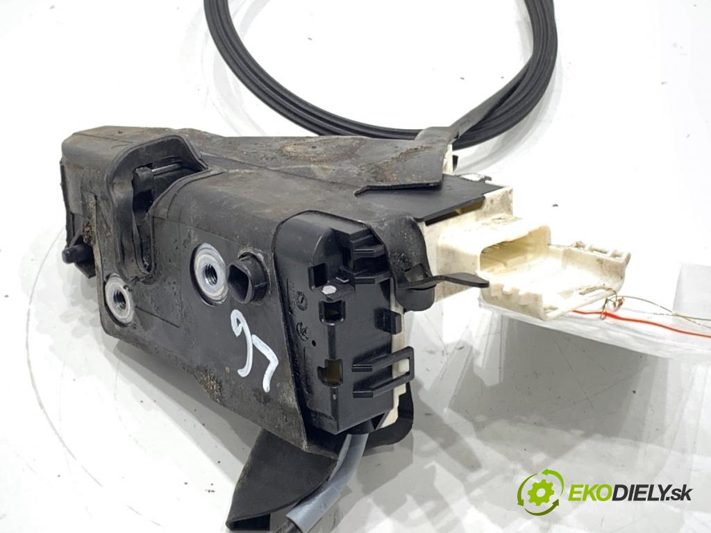 CITROEN C4 I liftback 2007 66 kW 1.6 HDi 1560 zámok Dvere ľavy predný 9683417180