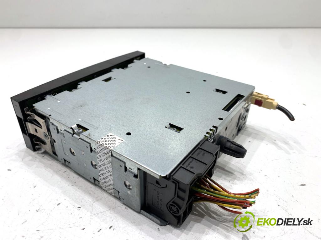 CITROEN C4 I liftback 2007 66 kW 1.6 HDi 1560 RADIO 9660646877 (Audio zariadenie)