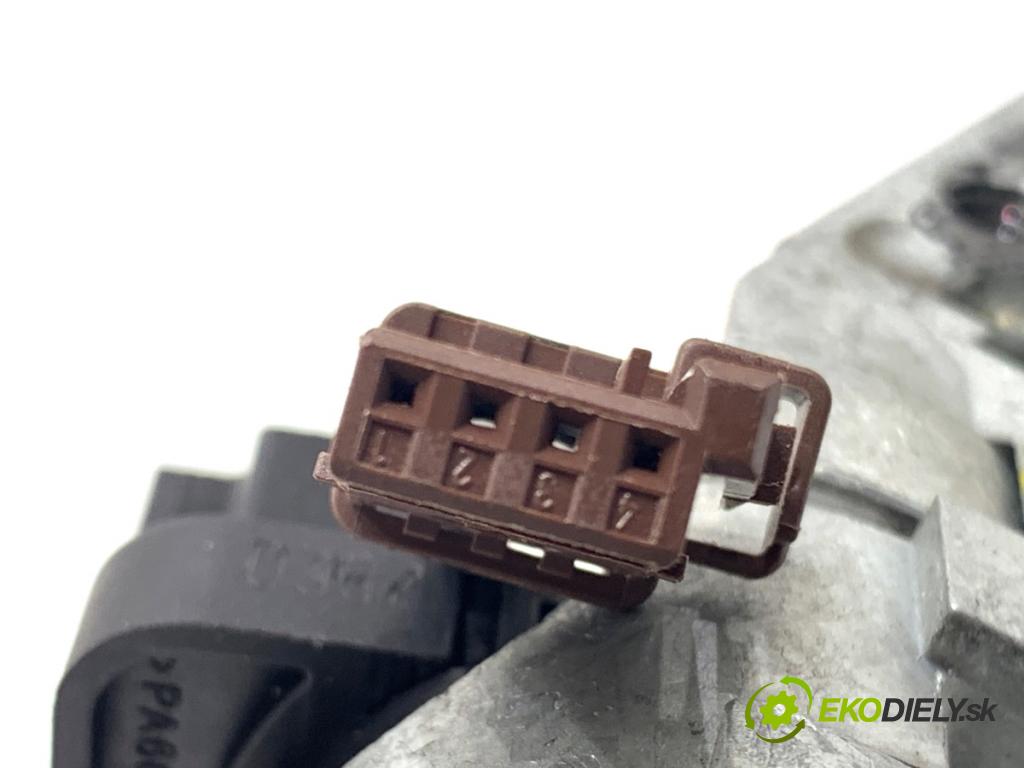 CITROEN C4 I liftback 2007 66 kW 1.6 HDi 1560 spinačka  (Spínacia skrinka)