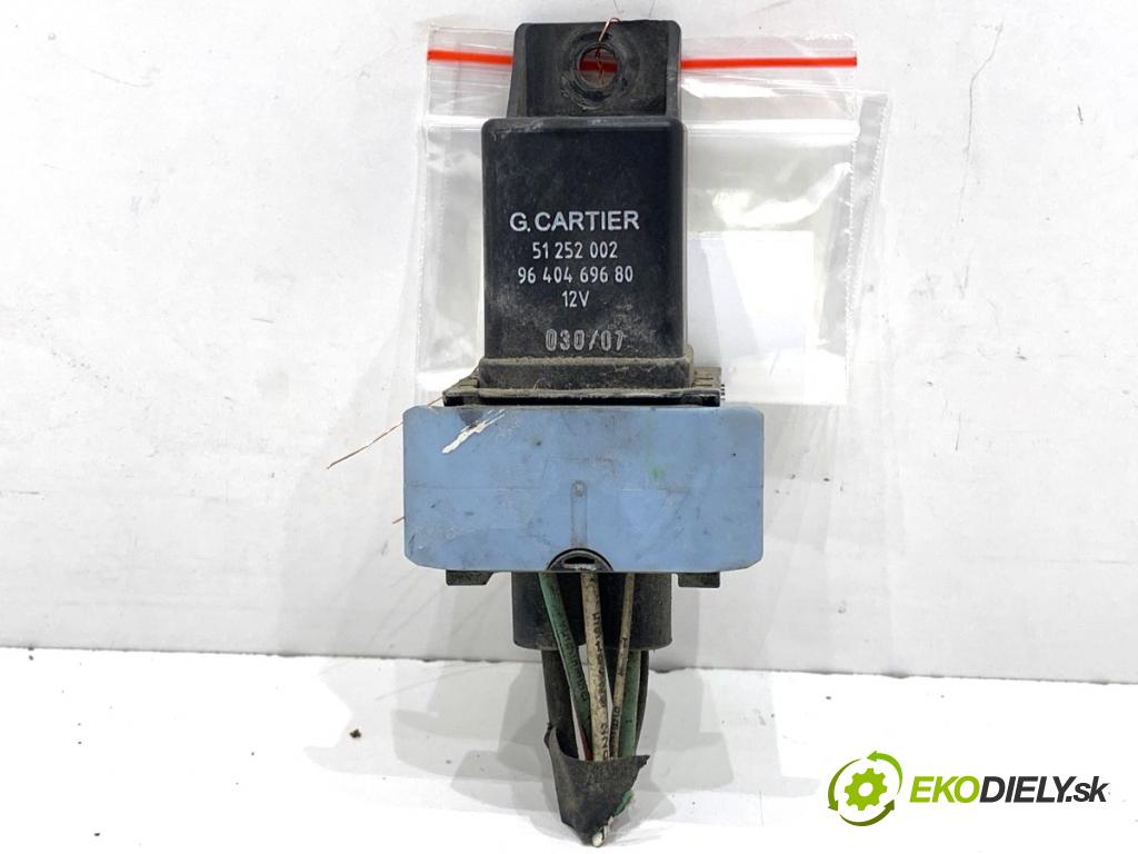 CITROEN C4 I liftback 2007 66 kW 1.6 HDi 1560 relé sviečok žhavenia 9640469680 (Relé)