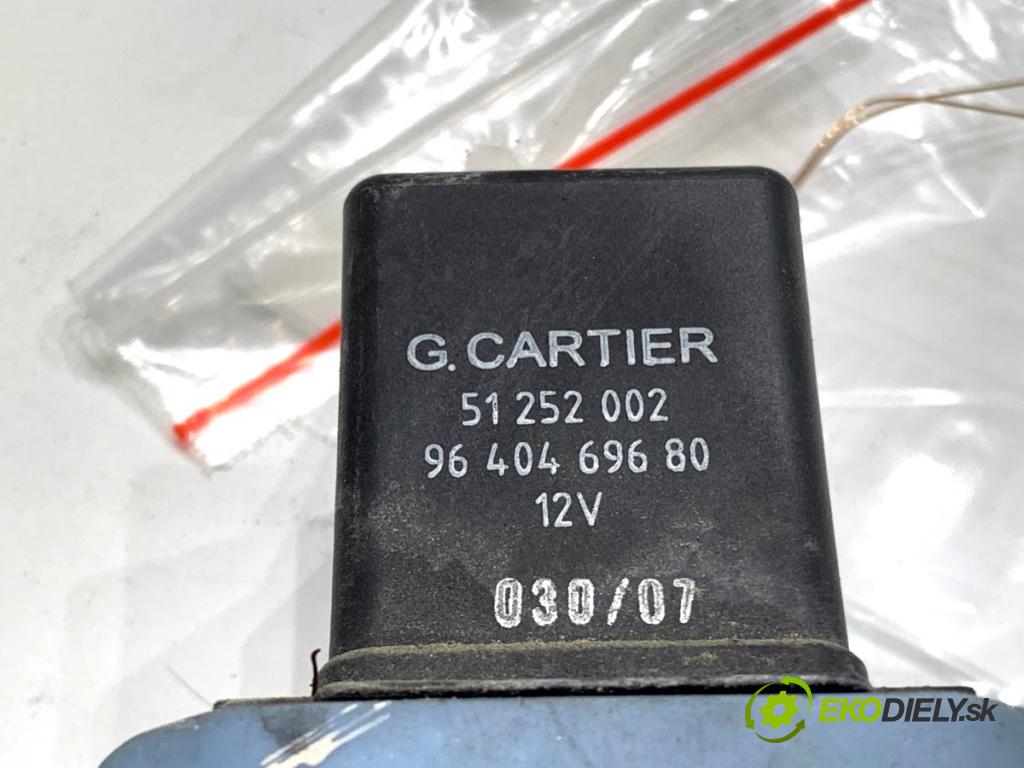 CITROEN C4 I liftback 2007 66 kW 1.6 HDi 1560 relé sviečok žhavenia 9640469680 (Relé)