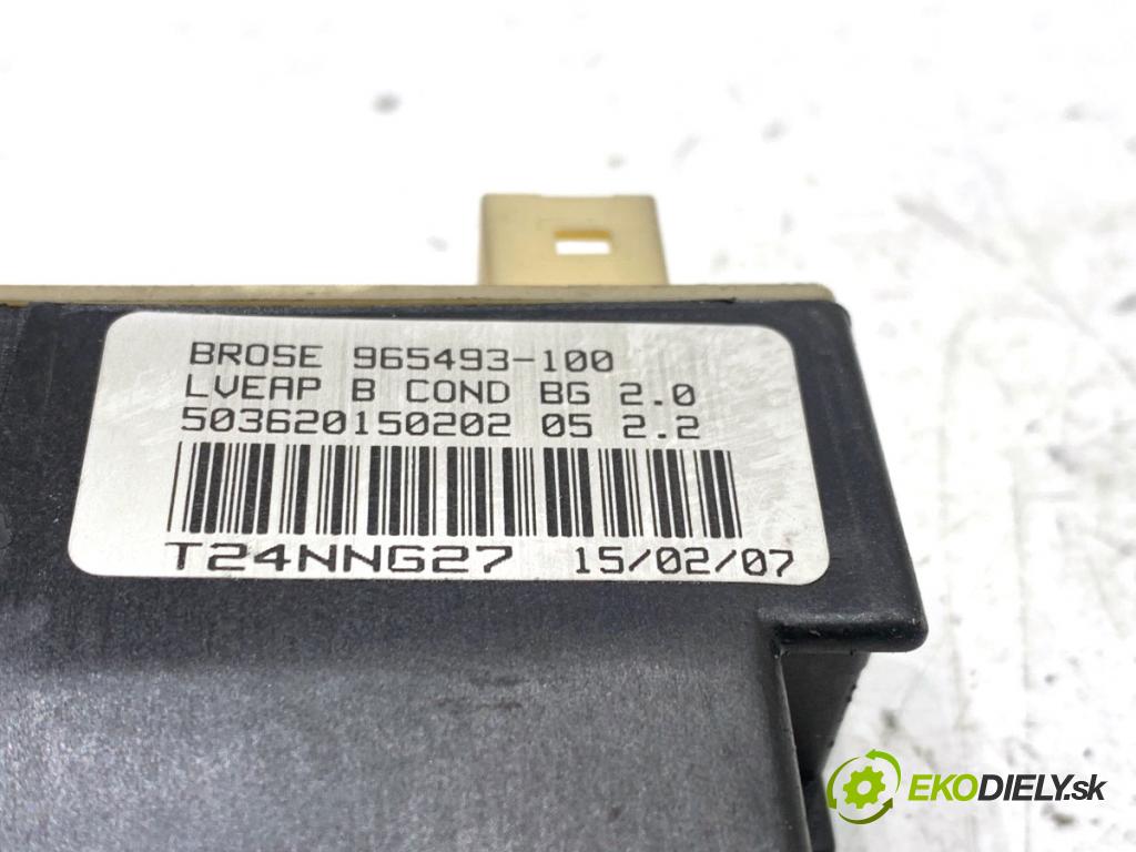 CITROEN C4 I liftback 2007 66 kW 1.6 HDi 1560 Mechanizmus okna ľavy predný 9657133980