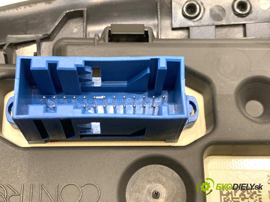 CITROEN C4 I liftback 2007 66 kW 1.6 HDi 1560 Prístrojovka P96631954ZD (Prístrojová doska)