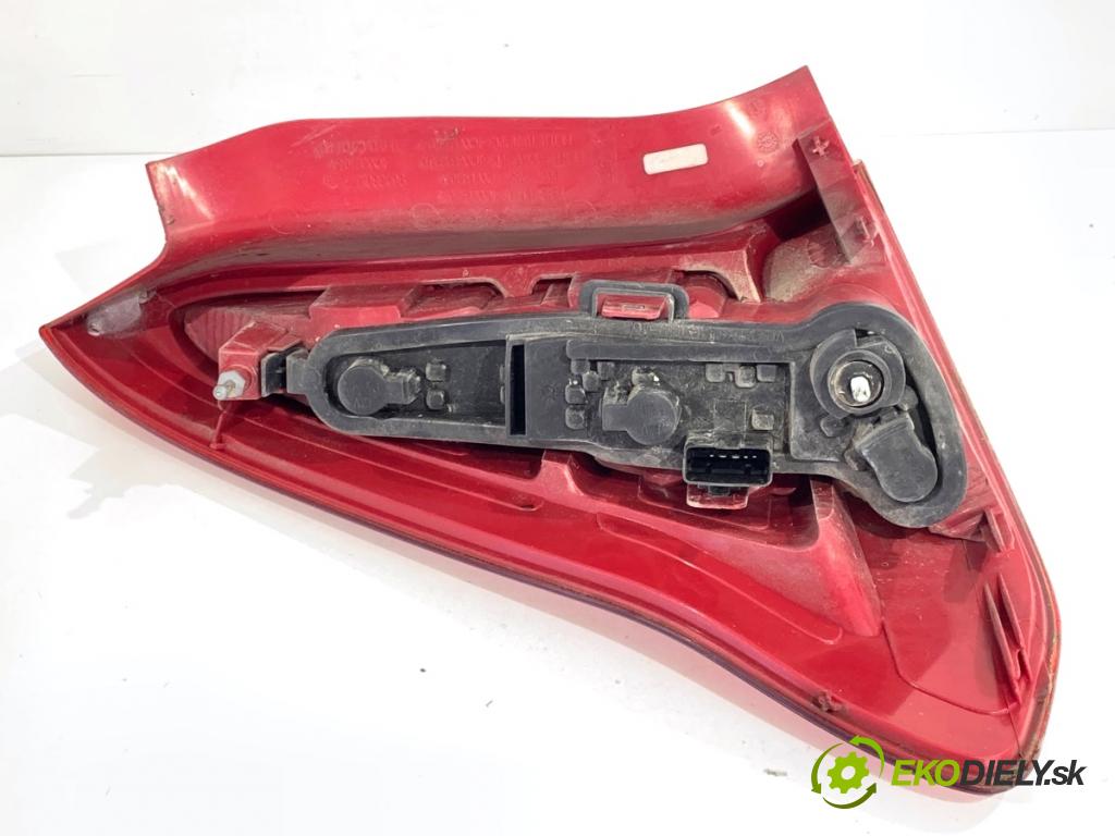 CITROEN C4 I liftback 2007 66 kW 1.6 HDi 1560 Svetlo pravy zad 9646801677