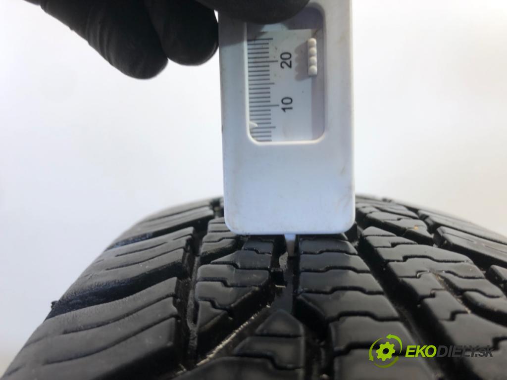 --- ---      PNEUMATIKY: PARA: VÍCENÁ SEZÓNA: 155/80 13" UNIROYAL