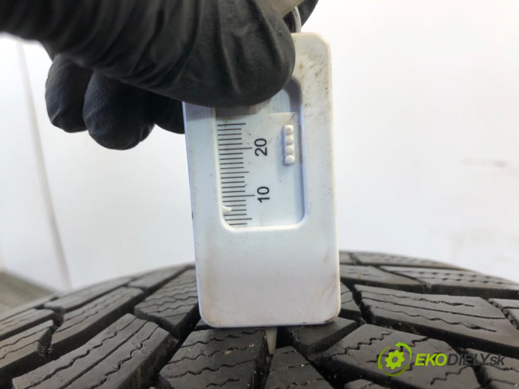 --- ---      PNEUMATIKY: zima 2X 205/55 16" KUMHO