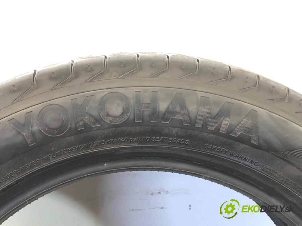 --- ---      PNEUMATIKY: 2X 235/55 18" YOKOHAMA