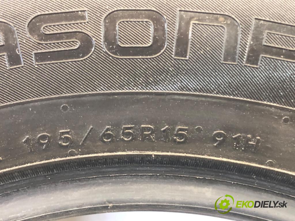 --- ---      PNEUMATIKY: zima 2X 195/65 15" NOKIAN
