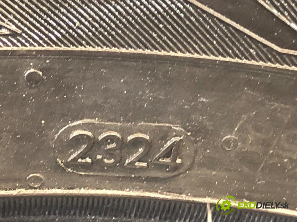 --- ---      PNEUMATIKY: zima 2X 195/65 15" NOKIAN