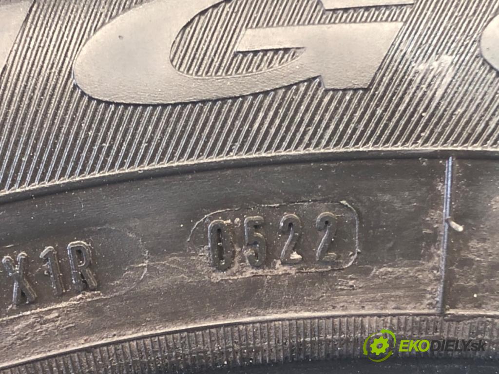 --- ---      PNEUMATIKY: zima 2X 205/55 16" DĘBICA