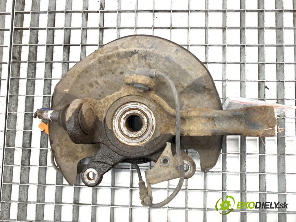 HONDA CIVIC VII liftback 2004 66 kW 1.4 iS (EP1) 1396 náboj pravy predný