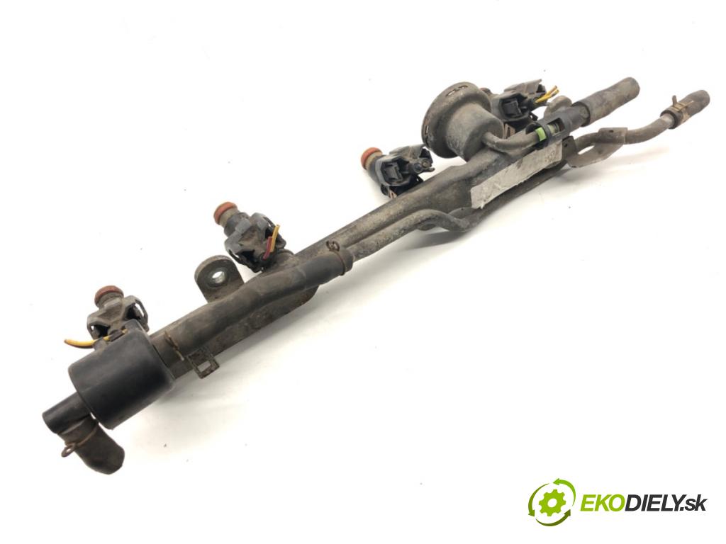 HONDA CIVIC VII liftback 2004 66 kW 1.4 iS (EP1) 1396 lišta vstřikovací  (Vstřikovací lišta)