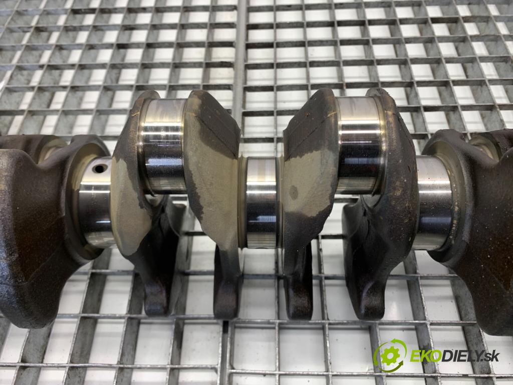 BMW F22 coupe 2017 272 kW M2 2979 kardaň hřídel KORBOVÝ: 760297202 (Blok motoru ostatní)