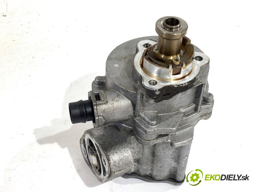 BMW F22 coupe 2017 272 kW M2 2979 Pumpa vákuová 8618897