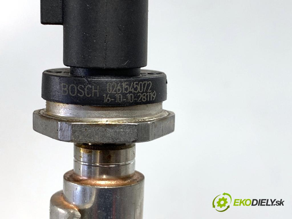 BMW F22 coupe 2017 272 kW M2 2979 Lišta vstrekovacia 7649710 (Vstrekovacia lišta)