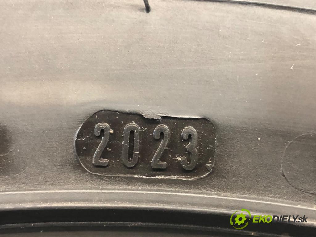 --- --- PNEUMATIKA: zima 2X 225/45 17" DUNLOP