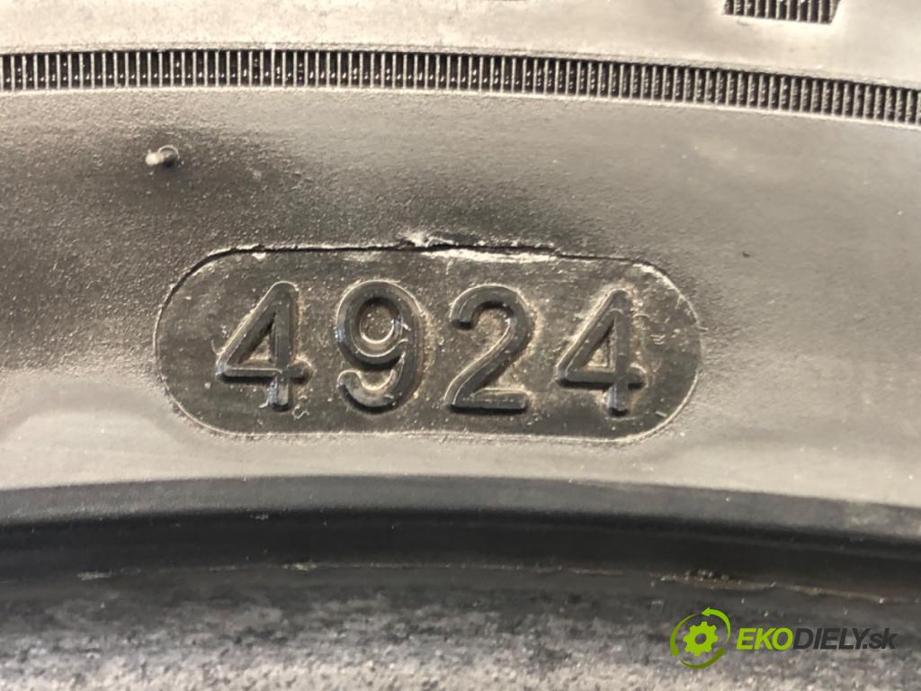 --- --- PNEUMATIKY: PARA: VÍCENÁ SEZÓNA: 245/40 19"
