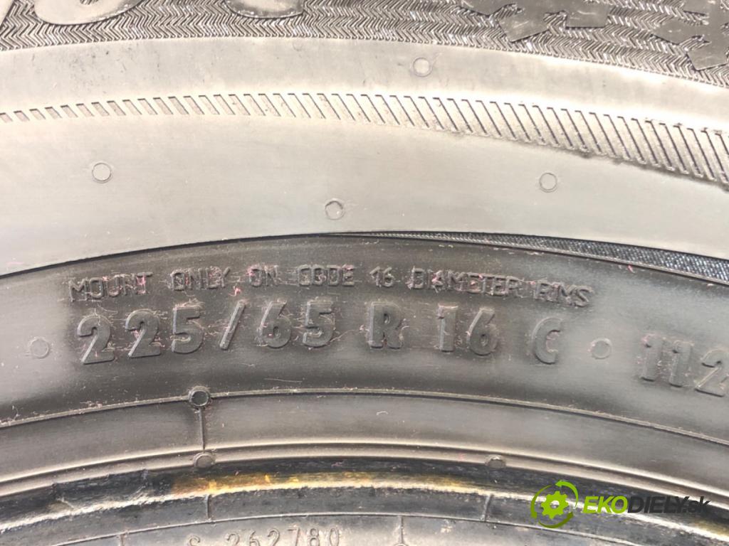 --- ---      PNEUMATIKA: VÍCENÁ SEZÓNA: 225/65 16" MATADOR