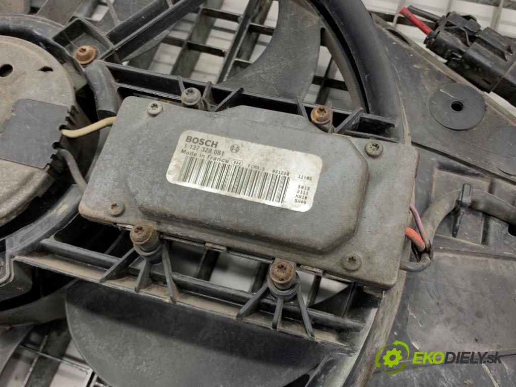 VOLVO V70 I Kombi 2003 121 kW 2.4 2435 Ventilátor chladiča 30647253 (Ventilátor)