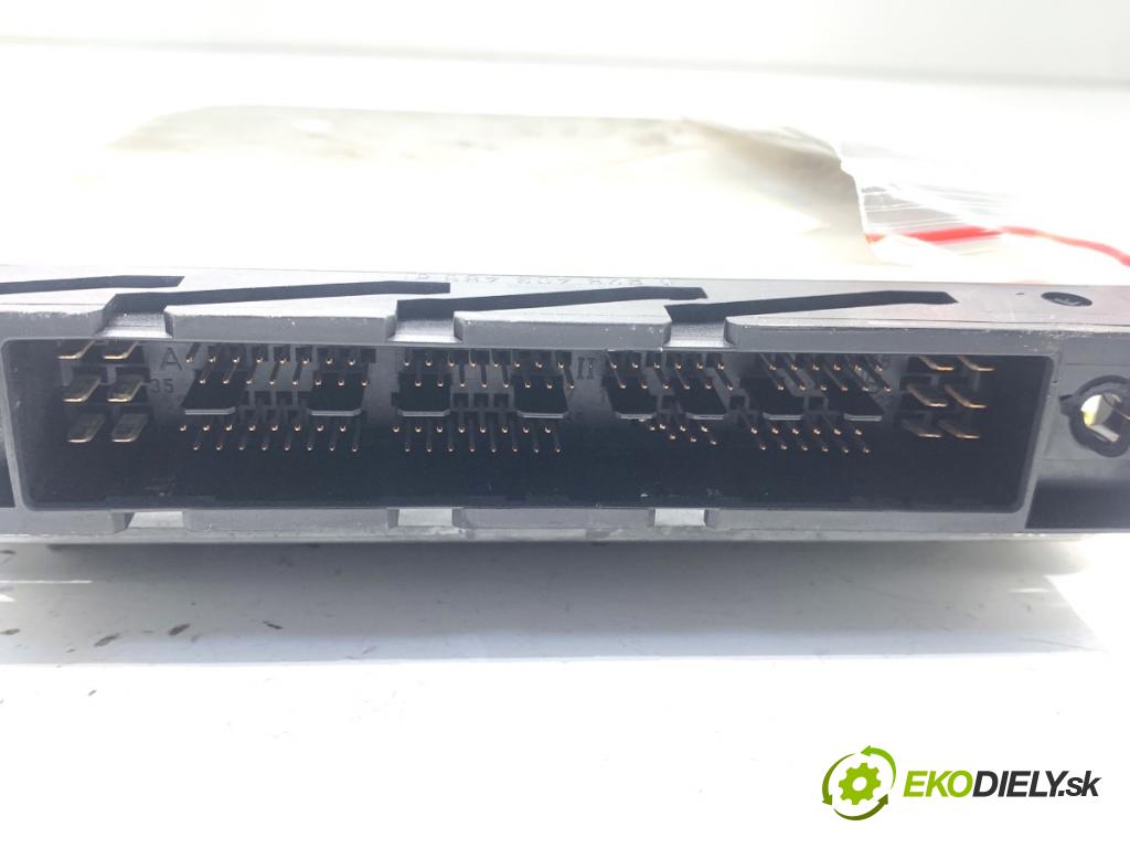 VOLVO V70 I Kombi 2003 121 kW 2.4 2435 řídící jednotka motora  (Řídicí jednotka)