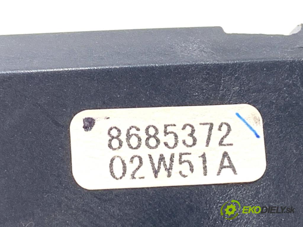 VOLVO V70 I Kombi 2003 121 kW 2.4 2435 Prepínač kombinovaný 8685372 (Prepínacie páčky pod volantom)