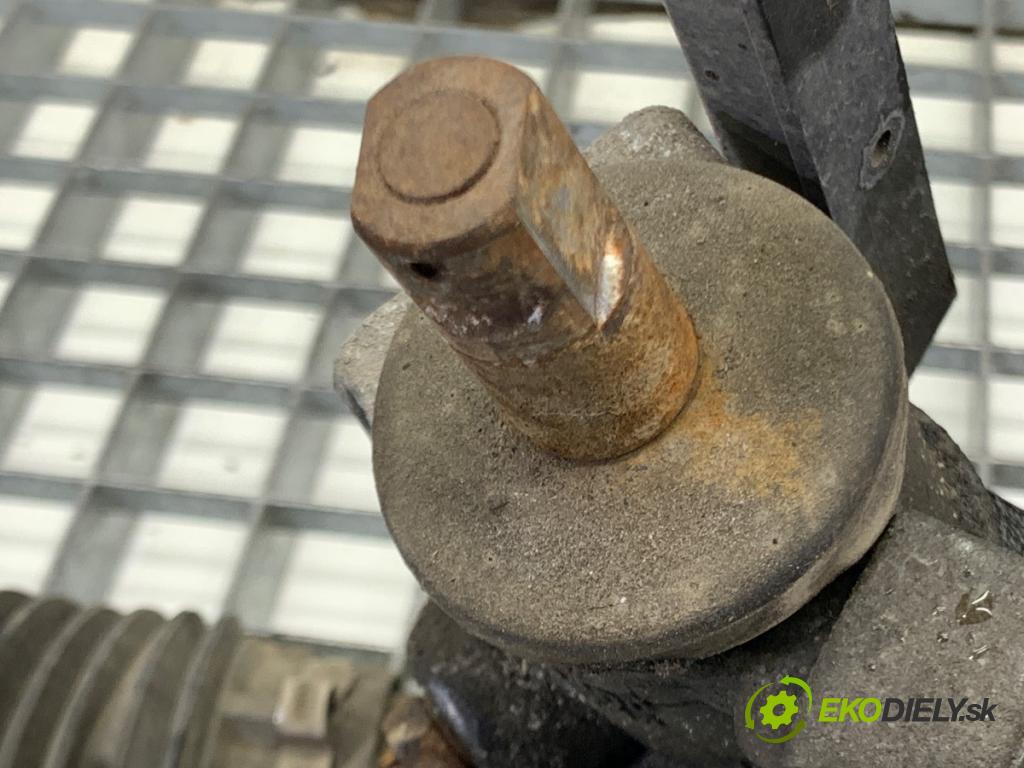 VOLVO V70 I Kombi 2003 121 kW 2.4 2435 řízení volantu řízení P8671243