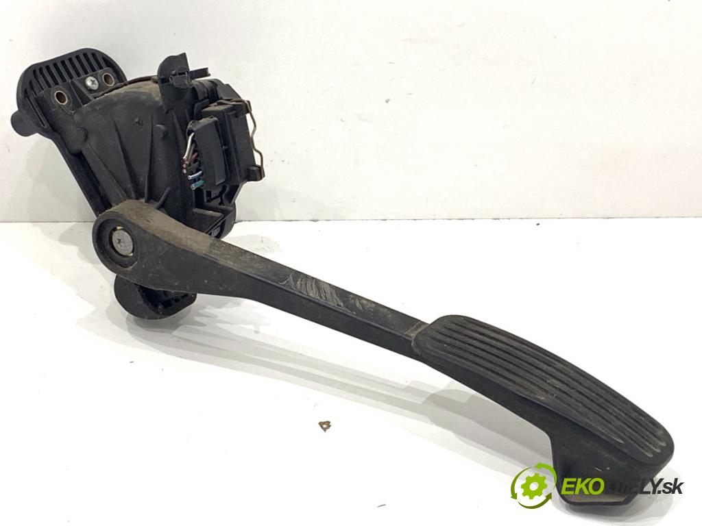 VOLVO V70 I Kombi 2003 121 kW 2.4 2435 potenciometr plynového pedálu 30636004 (Potenciometr plynového pedálu)