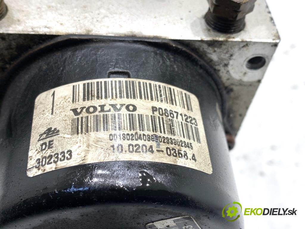 VOLVO V70 I Kombi 2003 121 kW 2.4 2435 Pumpa ABS 8671224 (Pumpa ABS)