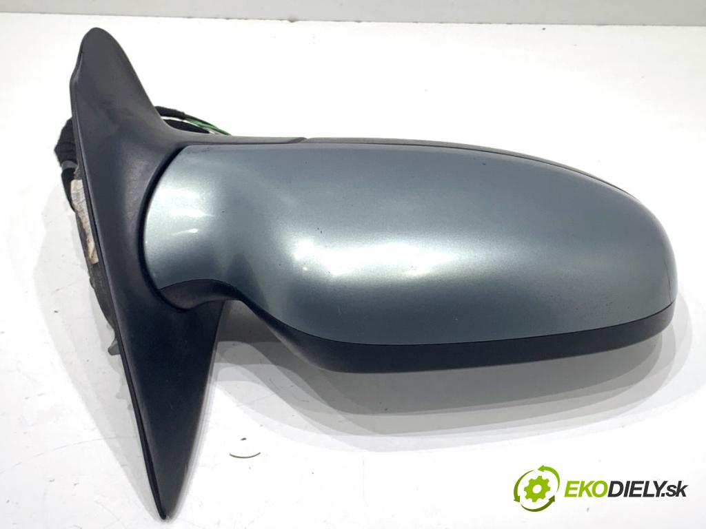 VOLVO V70 I Kombi 2003 121 kW 2.4 2435 Spätné zrkadlo pravy