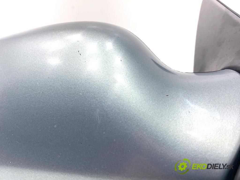 VOLVO V70 I Kombi 2003 121 kW 2.4 2435 Spätné zrkadlo pravy