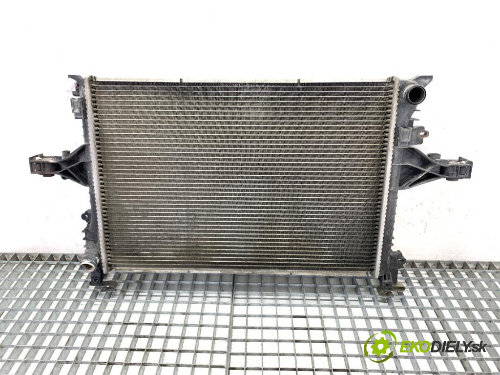 VOLVO V70 I Kombi 2003 121 kW 2.4 2435 chladič vody  (Vodní chladič)