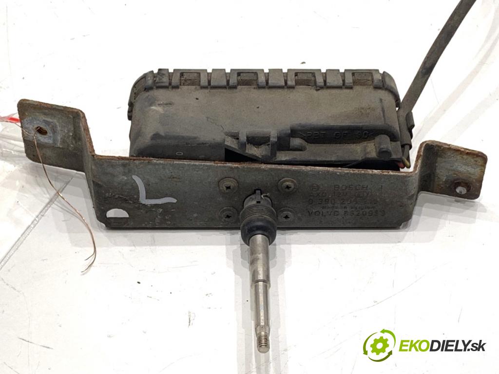 VOLVO V70 I Kombi 2003 121 kW 2.4 2435 Motorček stierače prednej svetla svetla ľavá strana 8620959