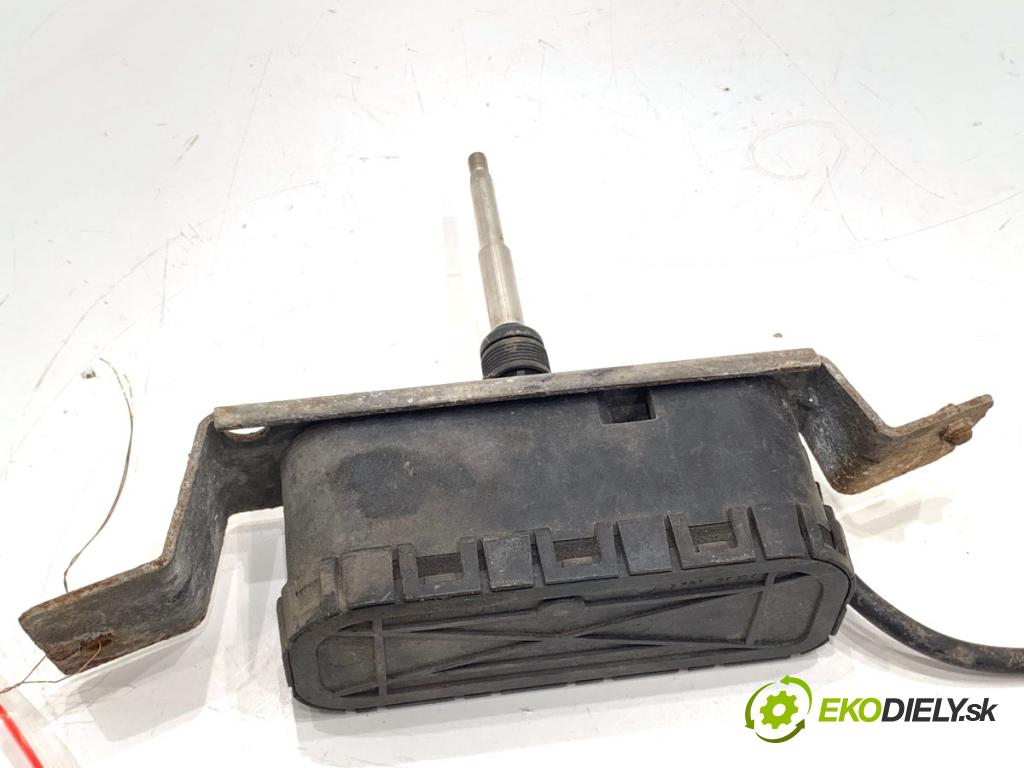 VOLVO V70 I Kombi 2003 121 kW 2.4 2435 Motorček stierače prednej svetla svetla ľavá strana 8620959