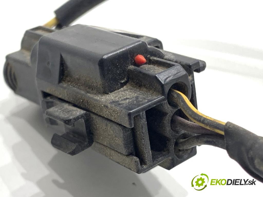 VOLVO V70 I Kombi 2003 121 kW 2.4 2435 Motorček stierače prednej svetla svetla ľavá strana 8620959