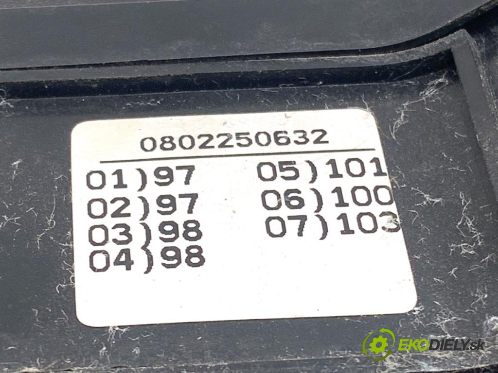 HYUNDAI i10 liftback 2008 49 kW 1.1 1086 skříňka poistková  (Pojistková skříňka)