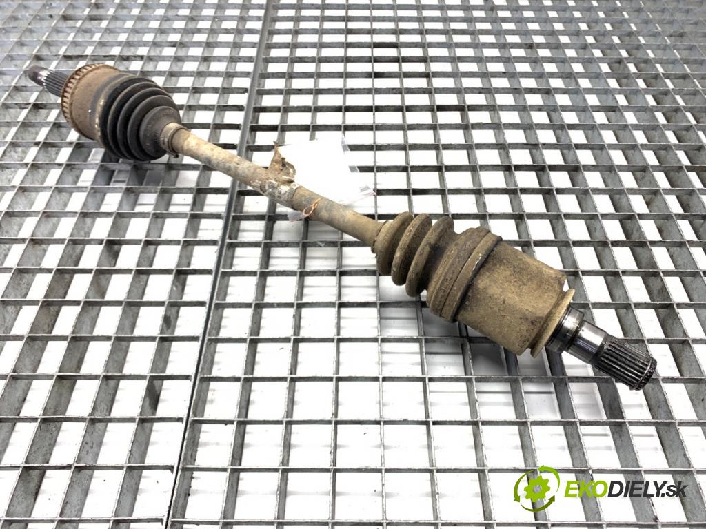 HYUNDAI i10 liftback 2008 49 kW 1.1 1086 Poloos ľavy predný