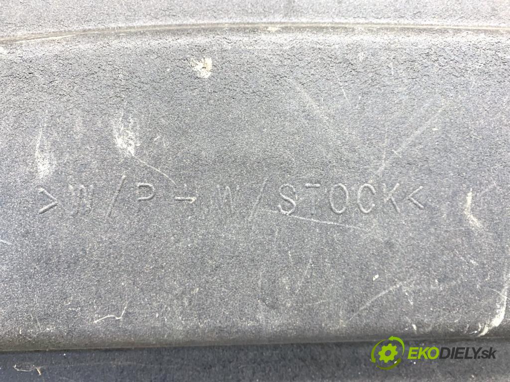 HYUNDAI i10 liftback 2008 49 kW 1.1 1086 pláto zadní část