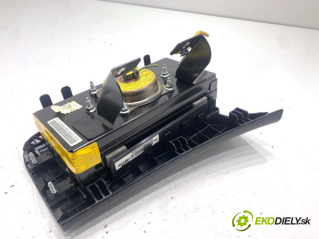 HYUNDAI i10 liftback 2008 49 kW 1.1 1086 AirBag spolujezdce 845600X000GA (Airbag)