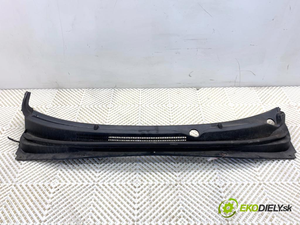 HYUNDAI i10 liftback 2008 49 kW 1.1 1086 Torpédo, plast pod čelné okno 86151-0X00 (Torpédo (plast pod čelným sklom))